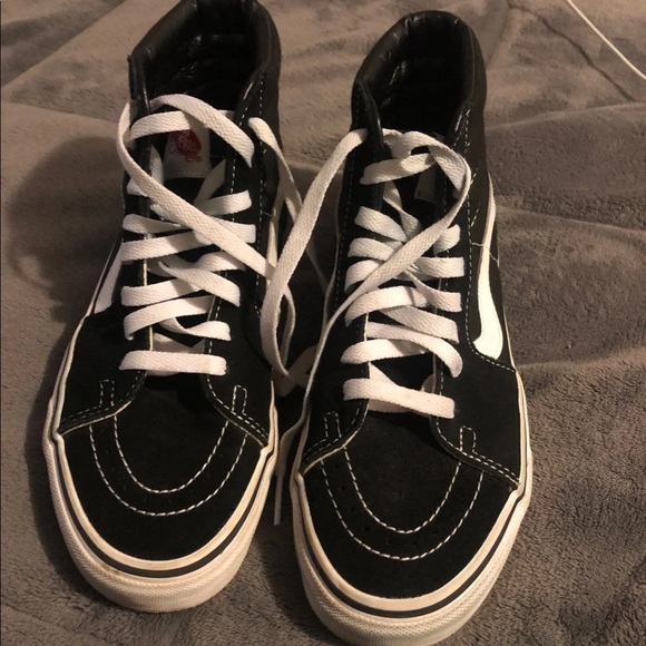 Vans - Picture 2 of 5